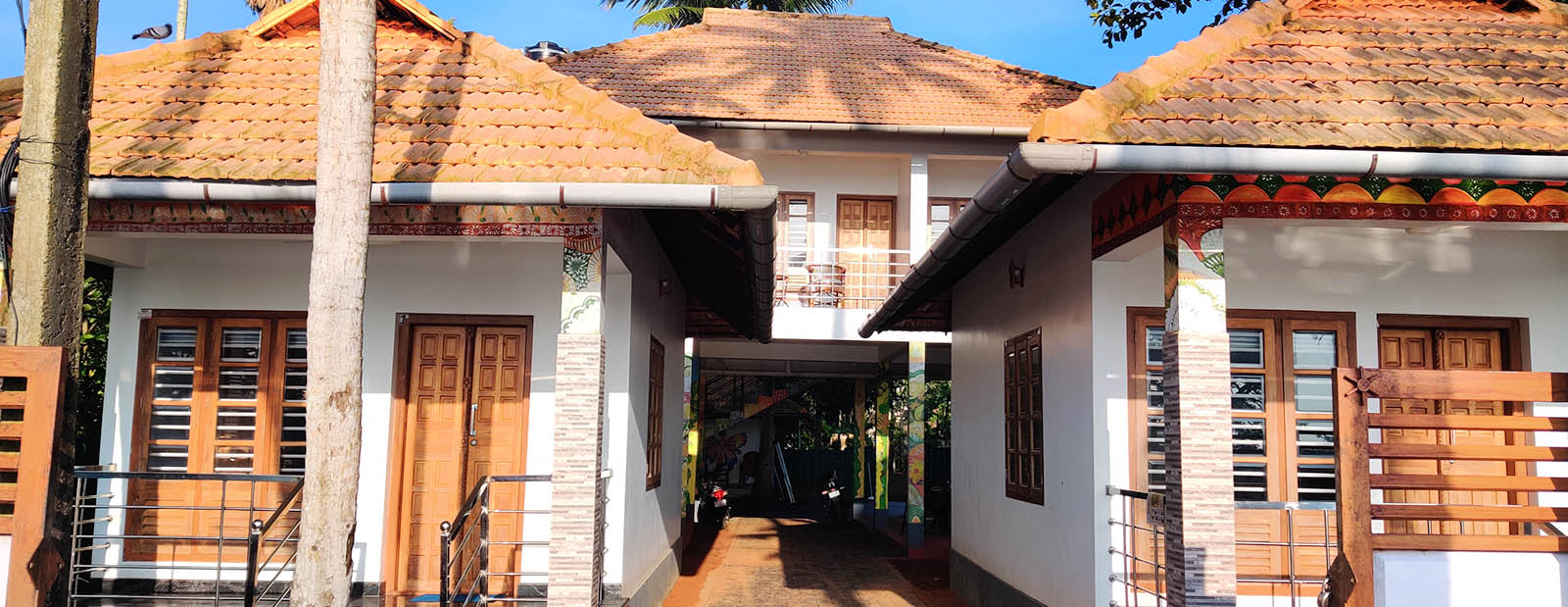 Punnamadakkaran Lakeshore Villa
